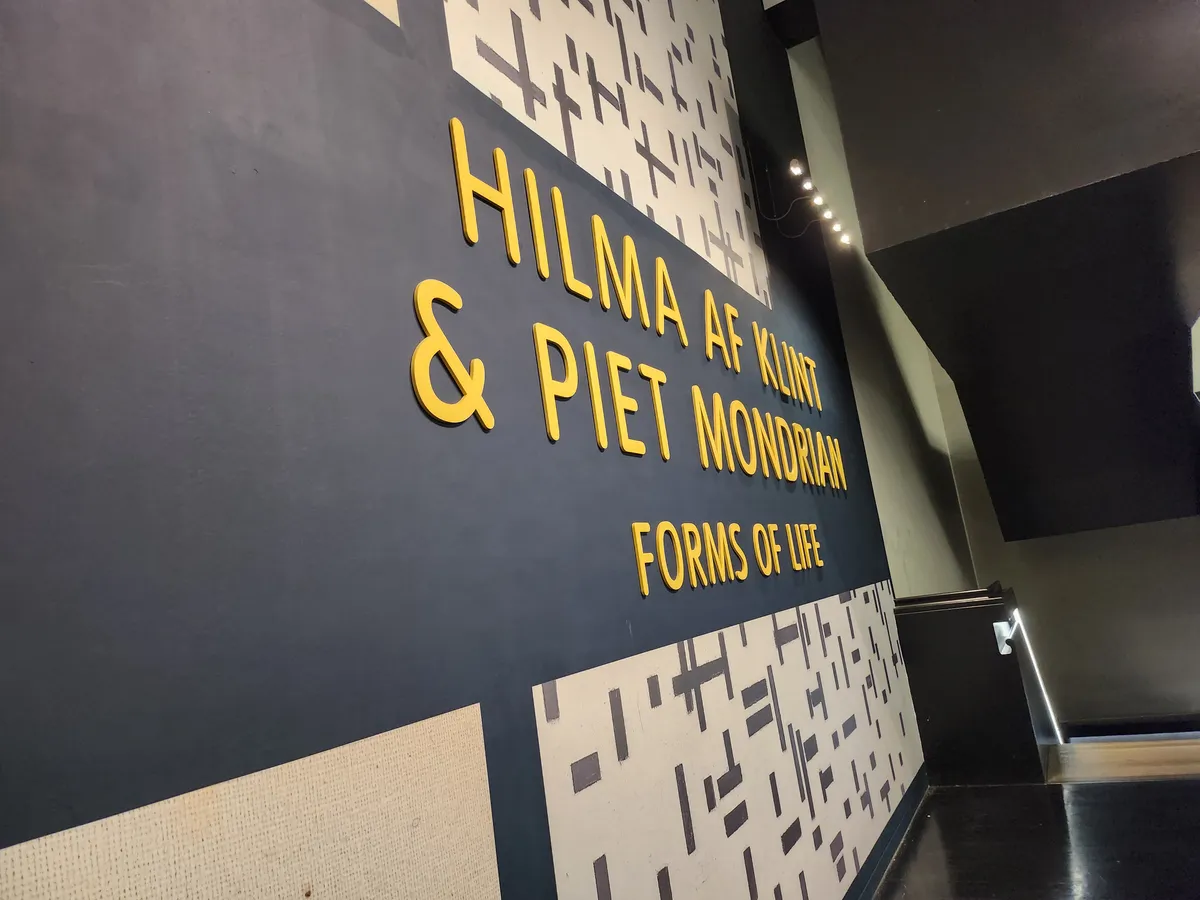 Klimt & Mondrian Gallery Image 1